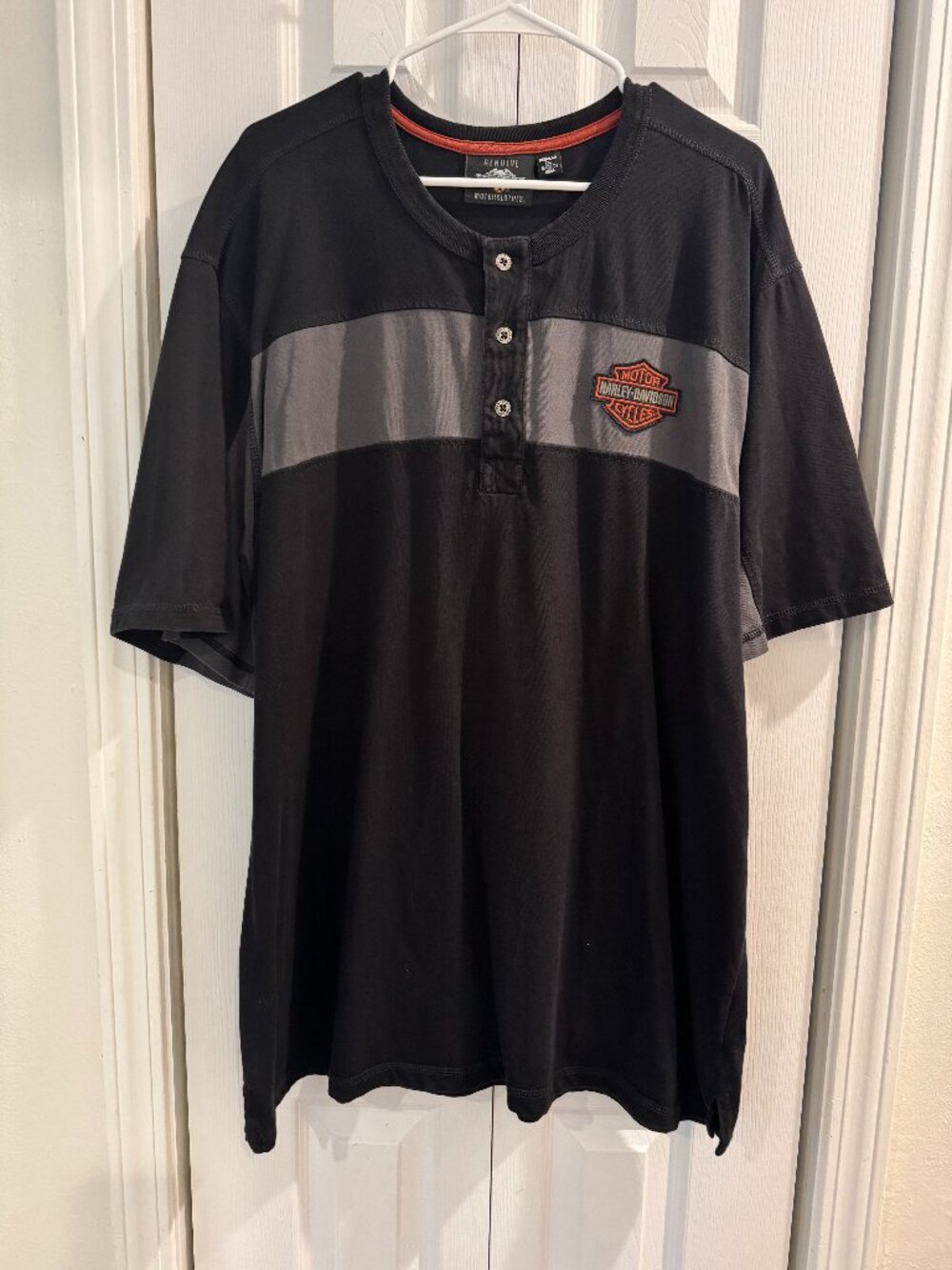 Harley-Davidson MotorClothes Men’s 2XL Black Gray Henley Shirt